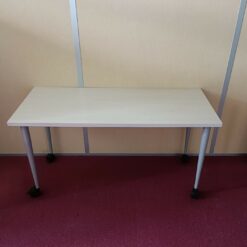 Table à roulette 140 x 60 cm