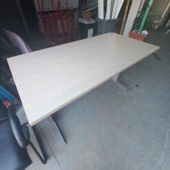 Bureau réglable en hauteur 160 cm