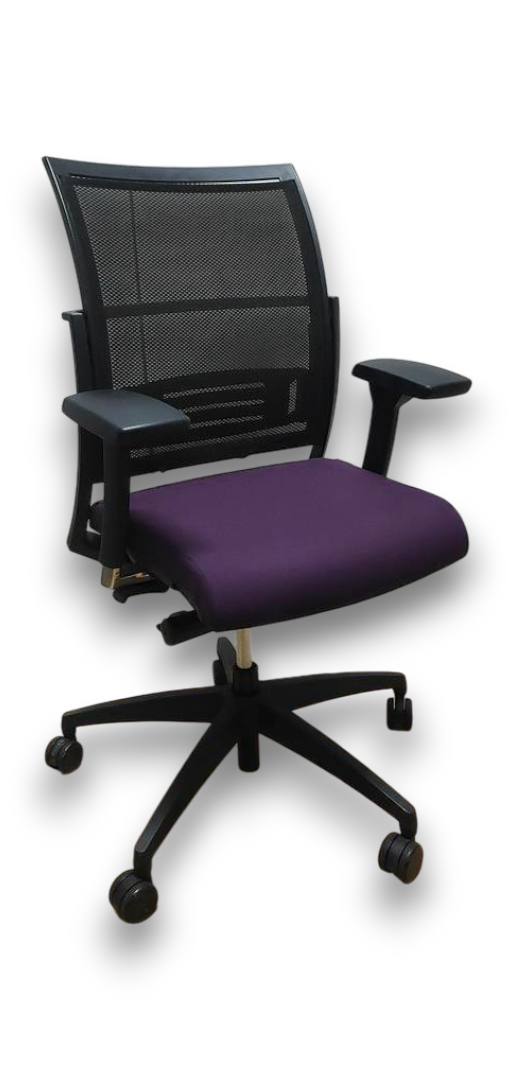 Fauteuil de bureau SITAG – Assise violette / Dossier résille noir Fauteuil de bureau SITAG – Assise violette / Dossier résille noir