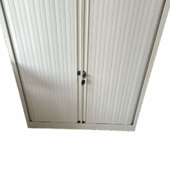 ARMOIRE MÉTALLIQUE À RIDEAU