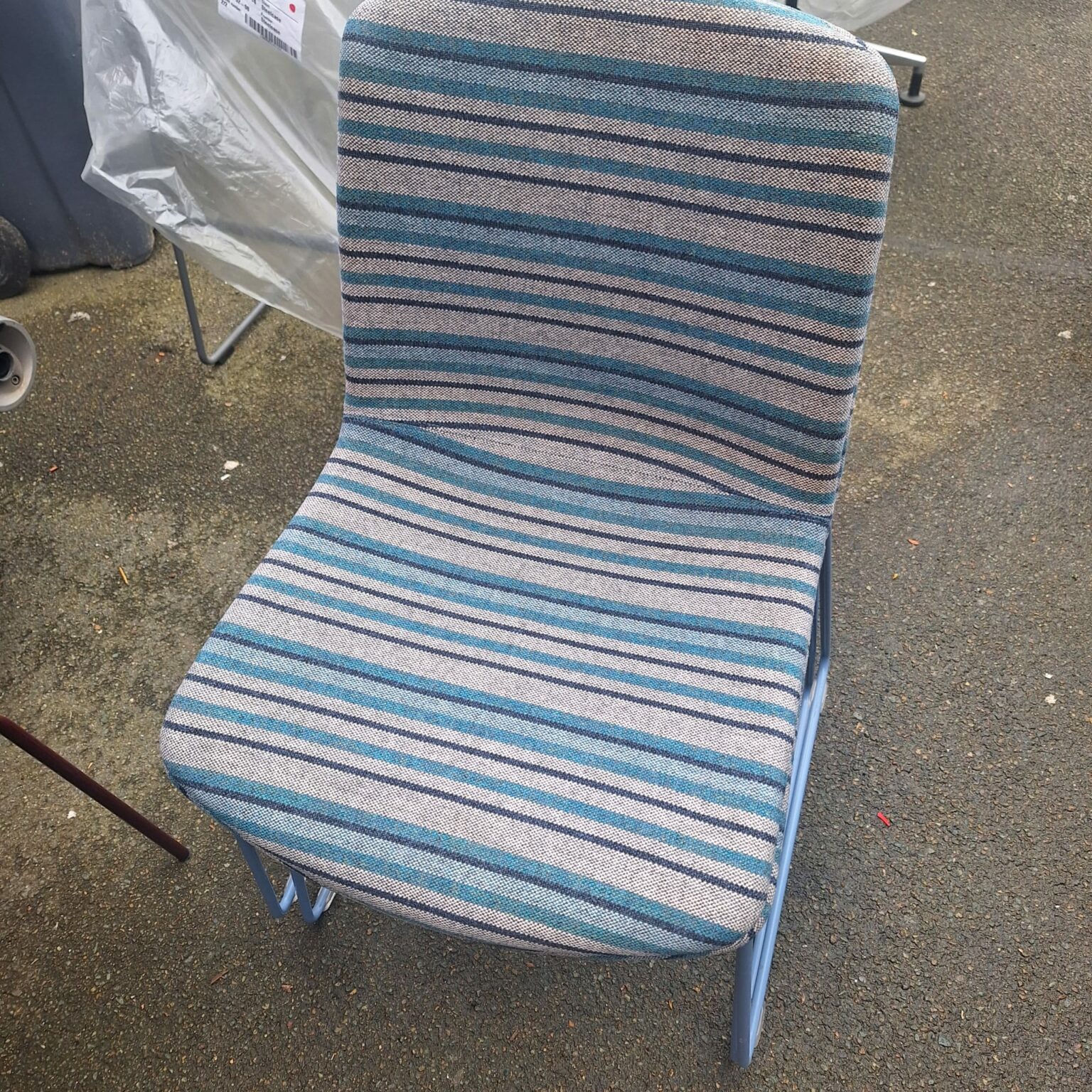 Chaise pieds traîneaux