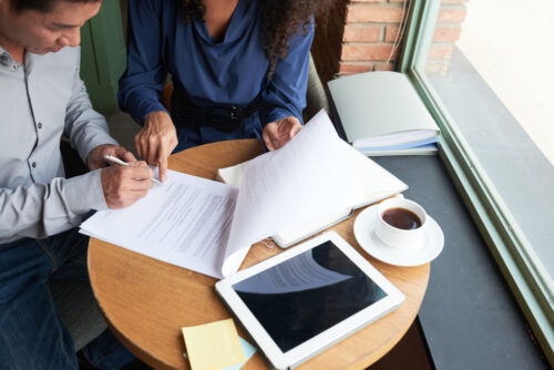 Témoignages et études de cas sur le mobilier de bureau d'occasion