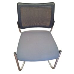Chaise visiteur tissu et résille