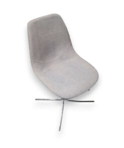 Chaise avec pieds chromé