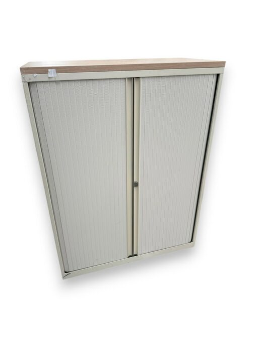 Armoire mi-haute métallique à rideaux