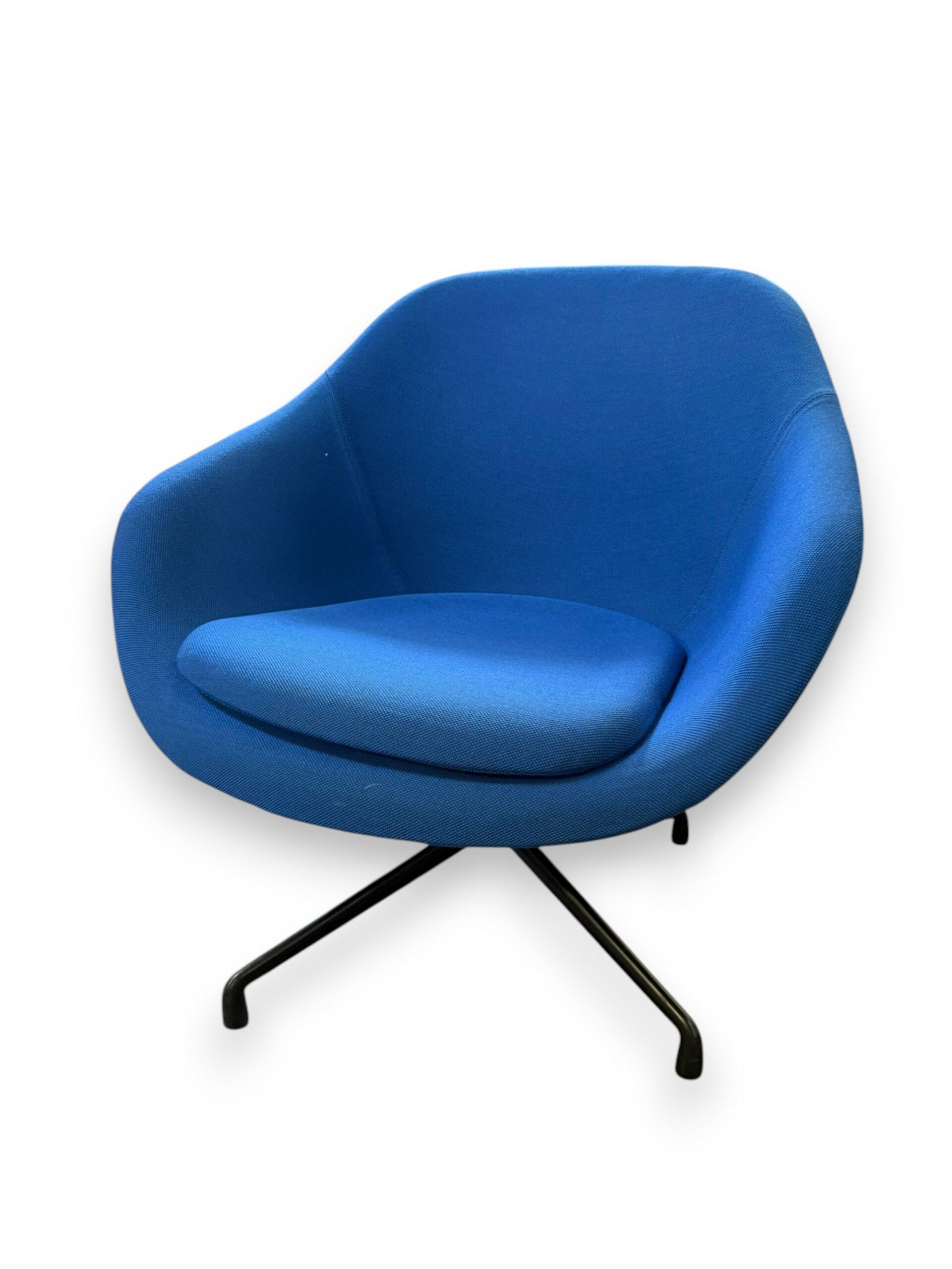 Fauteuil pivotant About a Lounge AAL 81-P Fauteuil pivotant About a Lounge AAL 81