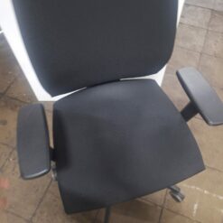 Fauteuil ergonomique avec têtière