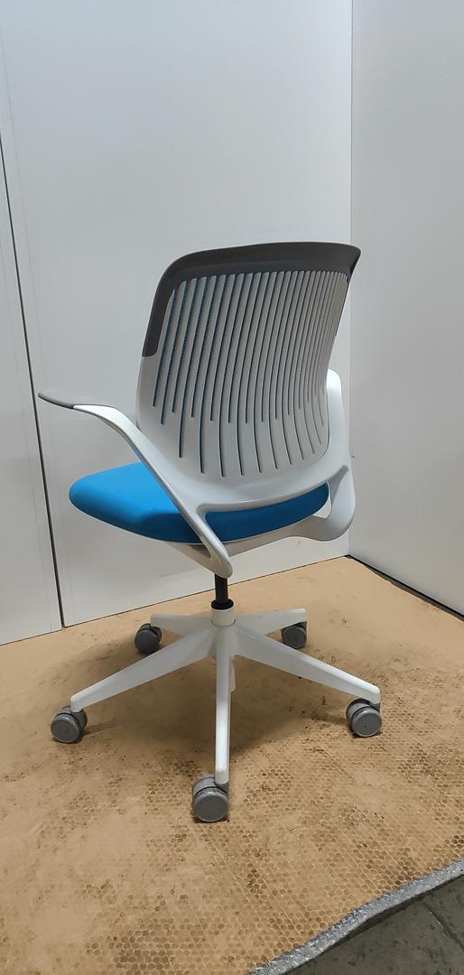 0e95d63b-39b9-45d5-a406-c64966cc1a77.medium