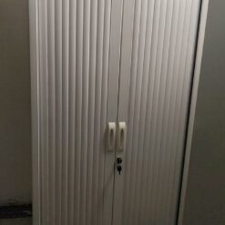 Armoire haute de bureau