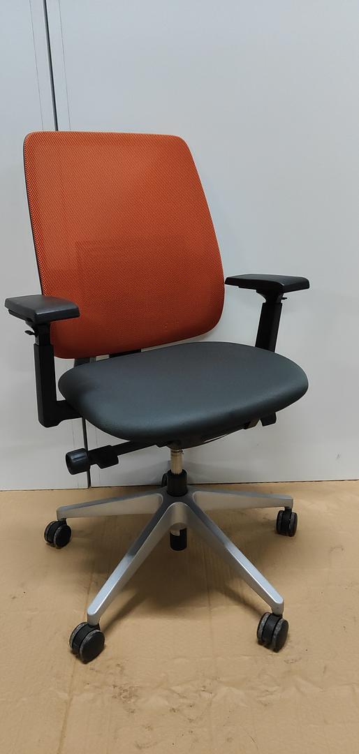 945c704d-5a87-4fa6-a986-c68fce457517.medium