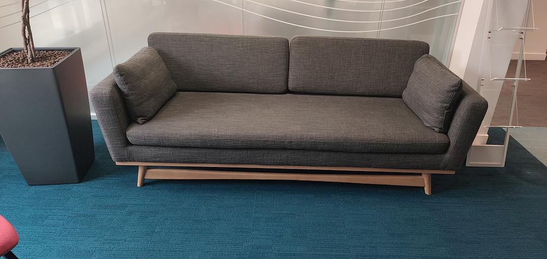 b3a6bec4-78b4-4809-86b9-8acee21666bf.medium