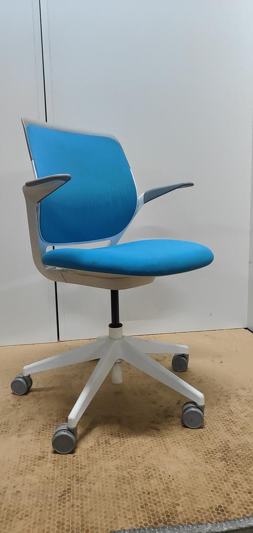 ec3f72ec-f17c-4470-9f1e-d5fa6801047d.medium