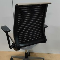 Fauteuil de bureau - STEELCASE Think v1 - Beige